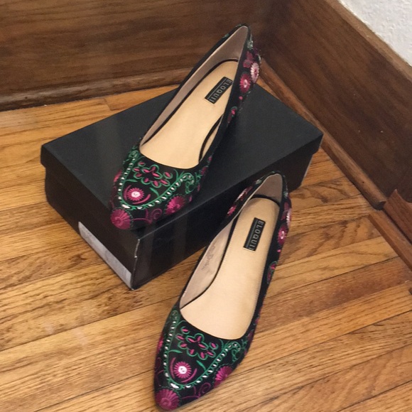 Eloquii Shoes - Eloquii Embroidered Shoes NEW Size 10W (wide)